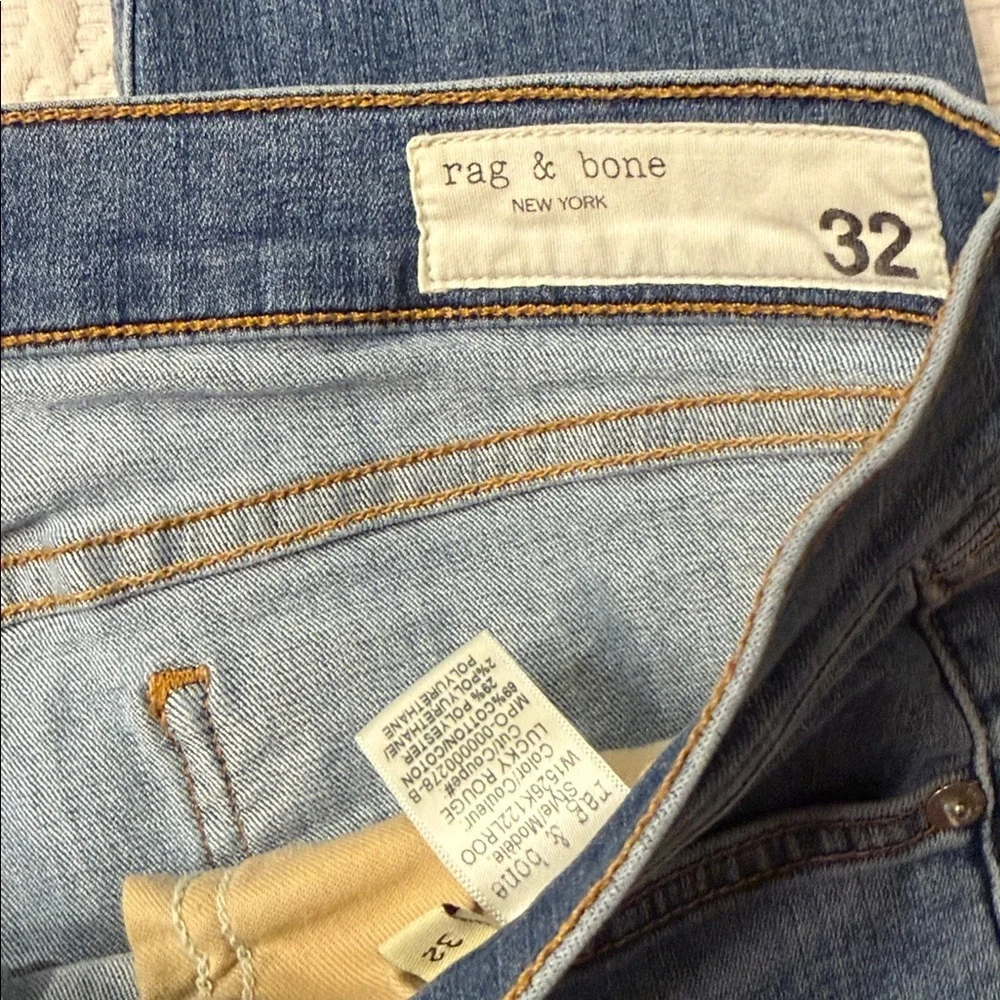 rag & bone Light Blue Skinny Ankle Leg Jeans. Raw Hem. Size 32